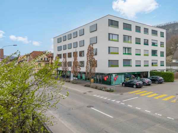 Helle Wohnung mit hoher Wohnqualität an zentraler Lage 10