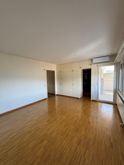 Affittasi splendido 5.5 locali attico vista lago a Viganello 16
