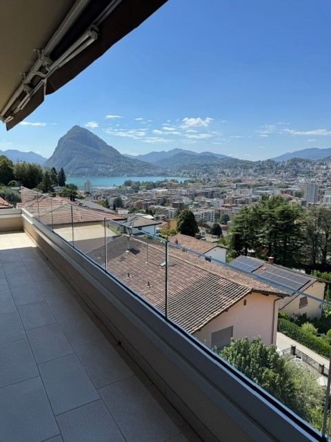 Affittasi splendido 5.5 locali attico vista lago a Viganello 5