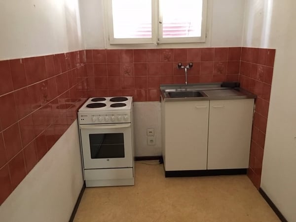 AFFITTASI 2 LOCALI A LUGANO - CASSARATE 4