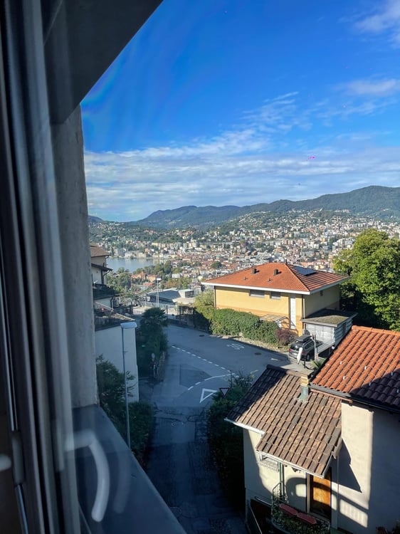 Appartamento di 3.5 locali con balcone e vista panoramica a Viganello