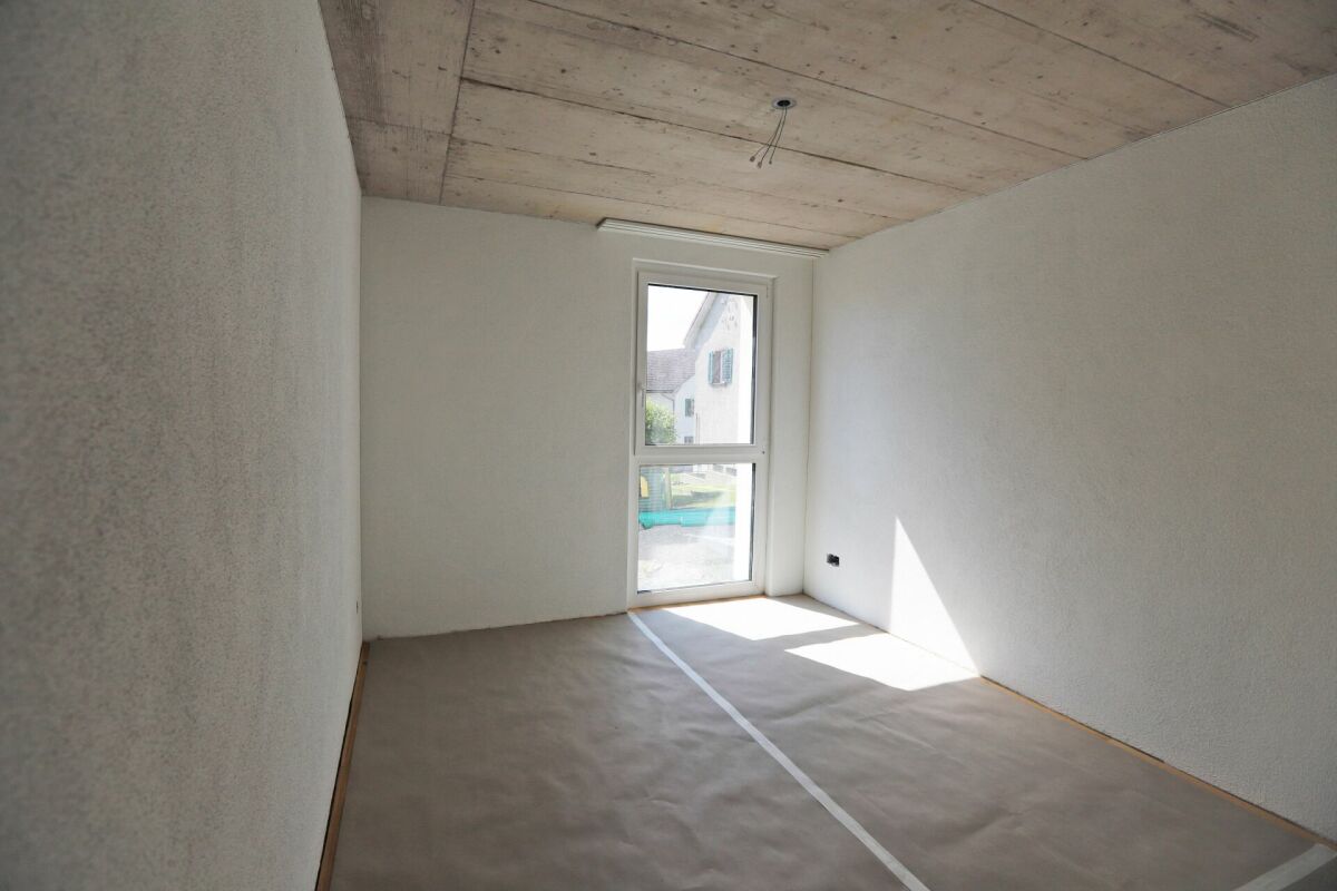 Moderne 3.5-Zimmer-Neubauwohnung mit Sitzplatz!
