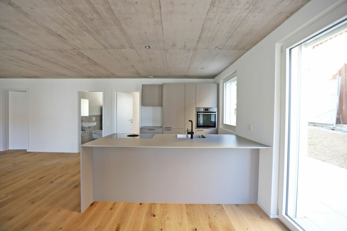 Moderne 3.5-Zimmer-Neubauwohnung mit Sitzplatz!