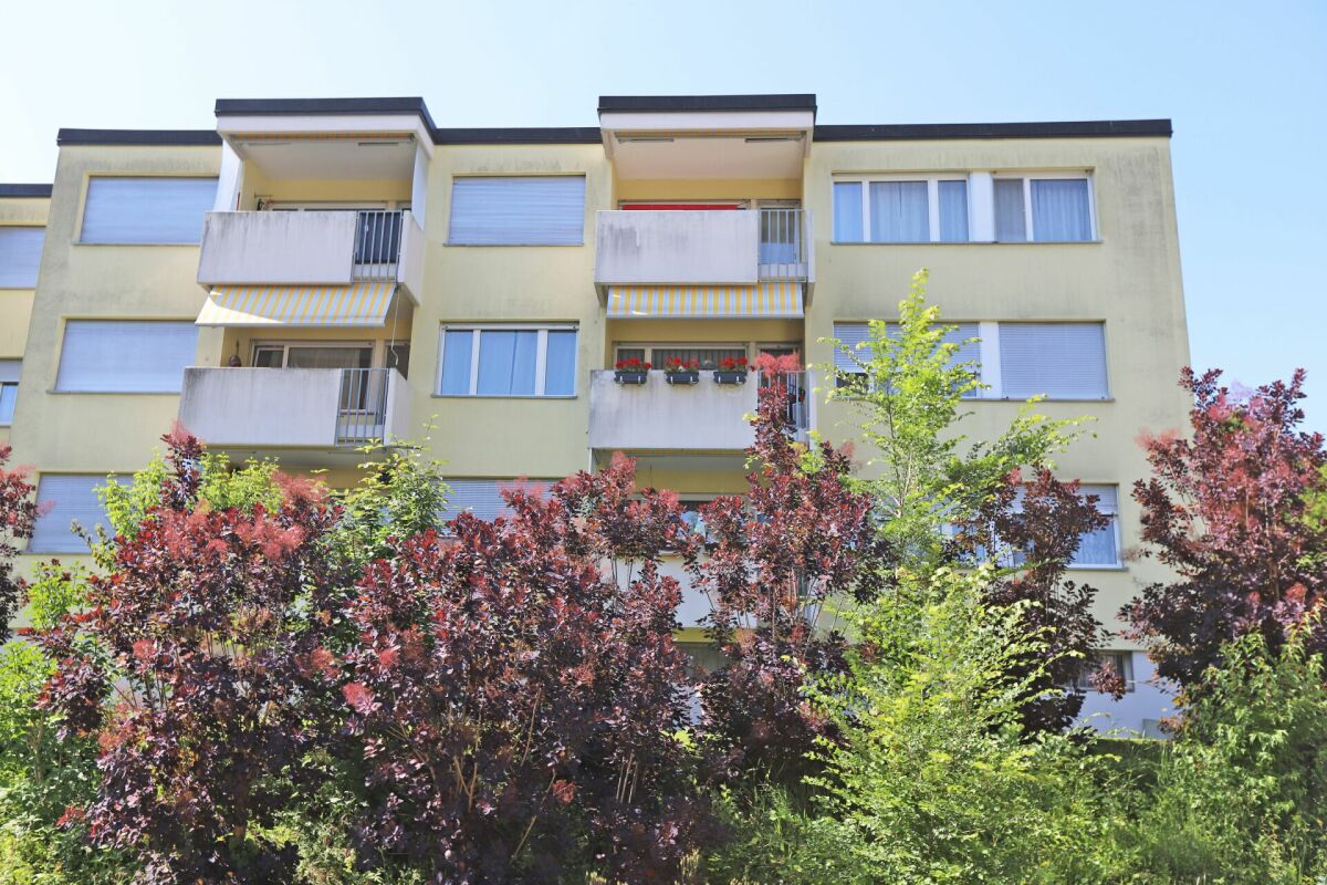 Geräumige und elegant gestaltete Wohnung in ruhiger und dennoch zentraler Lage in Elsau - Mietkauf möglich