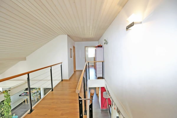 Stilvolles 5.5-Zimmer-EFH mit grosszügigem Fahrzeugabtsellangebot 10
