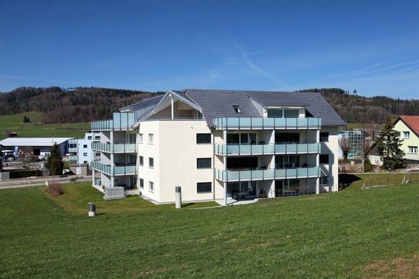 Moderne 4.5-Zimmer-Erdgeschosswohnung mit Aussicht ins Grüne! 12