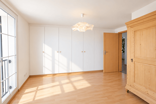 Stilvolles 5.5-Zimmer-EFH mit grosszügigem Fahrzeugabstellangebot 9