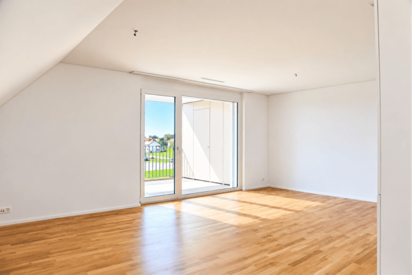 Helle und Moderne 3.5 Zimmer-Wohnung mit 2 Balkonen!