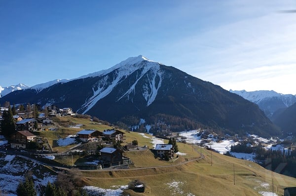 Traumhaftes Grundstück an toller Aussichtslage im Albulatal- Schmitten 4