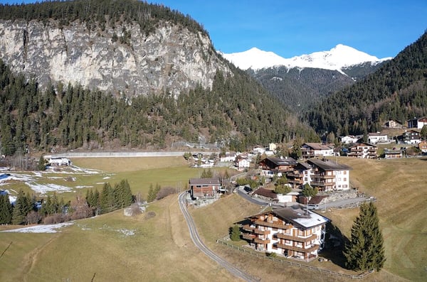 Traumhaftes Grundstück an toller Aussichtslage im Albulatal- Schmitten 8