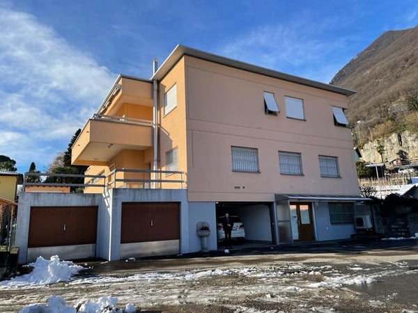 Stabile Commerciale-Abitativo 2