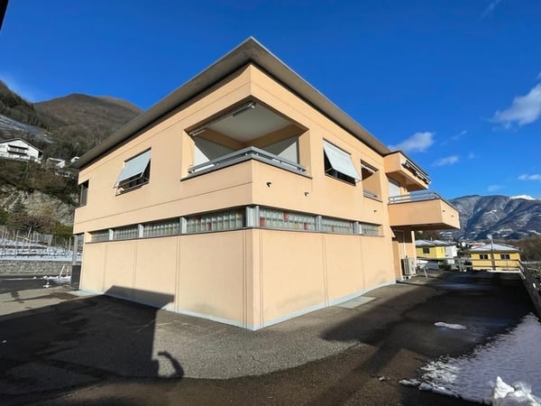 Stabile Commerciale-Abitativo 4