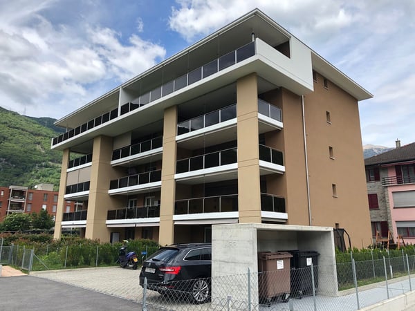Spazioso 2.5 locali, box in autorimessa + posteggio esterno inclusi! 2