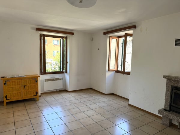 Casa bifamiliare 5.5 + 2.5 locali, zona pregiata, Giubiasco 9