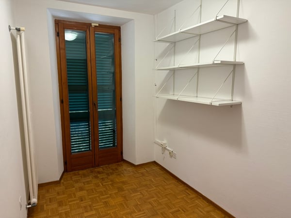 Casa bifamiliare 5.5 + 2.5 locali, zona pregiata, Giubiasco 25