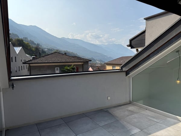 Piacevole casa di 2.5 locali, zona residenziale 15