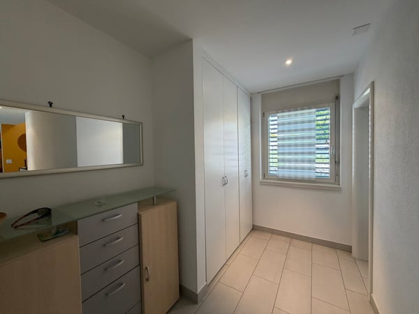 Villa bifamiliare dalle dimensioni generose 6