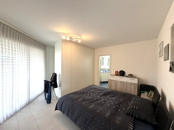 Villa bifamiliare dalle dimensioni generose 15