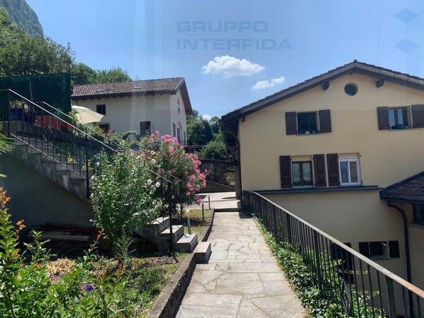 4 APPARTAMENTI 3.5 LOCALI 5