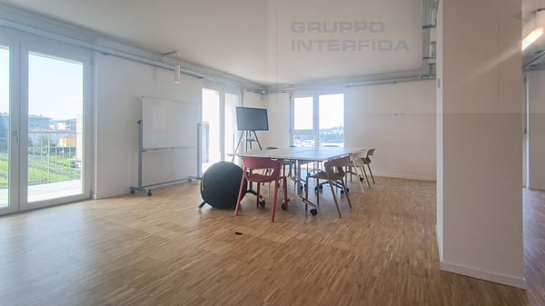 MODERNO UFFICIO OPEN SPACE COMPLETAMENTE ARREDATO 5