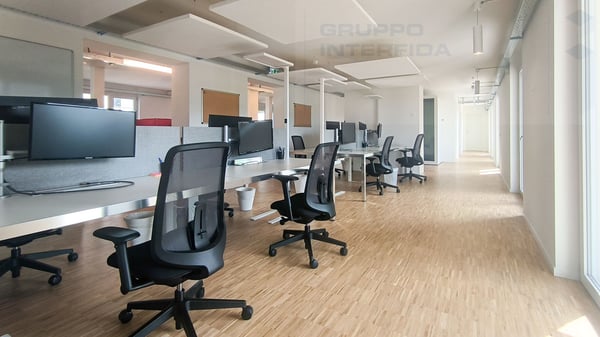 MODERNO UFFICIO OPEN SPACE COMPLETAMENTE ARREDATO 4