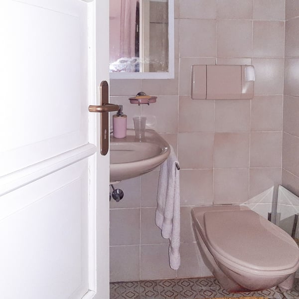 LOCALE COMMERCIALE CON VETRINA 8