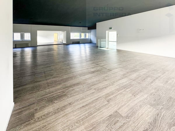 AMPIO SPAZIO COMMERCIALE OPEN SPACE 2