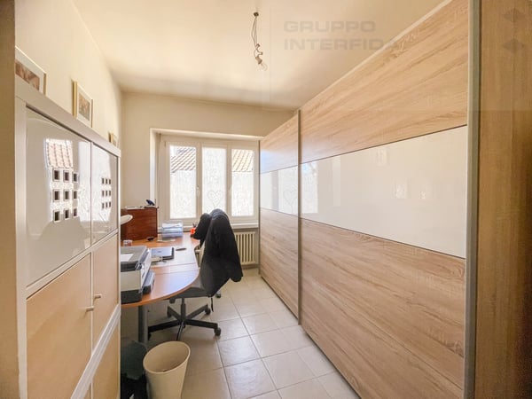 CASA CON DUE APPARTAMENTI 4