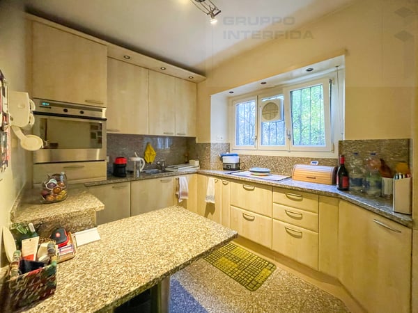 CASA CON DUE APPARTAMENTI 5