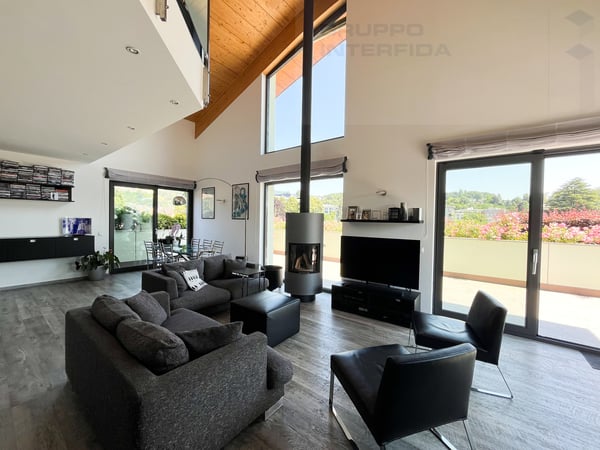 MODERNO ATTICO DUPLEX 1