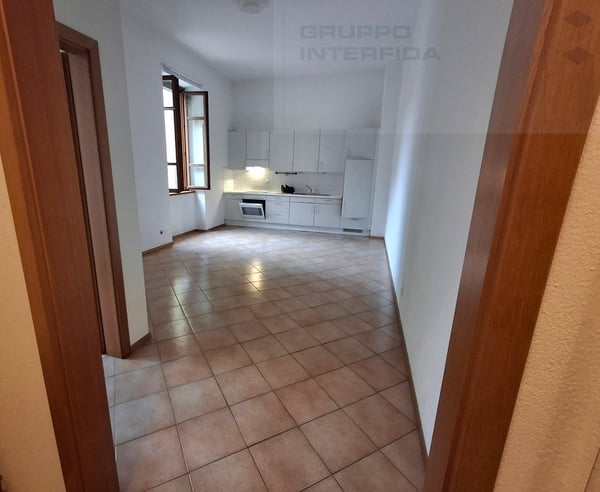 LUMINOSO APPARTAMENTO - PRIMA PIGIONE GRATUITA 2