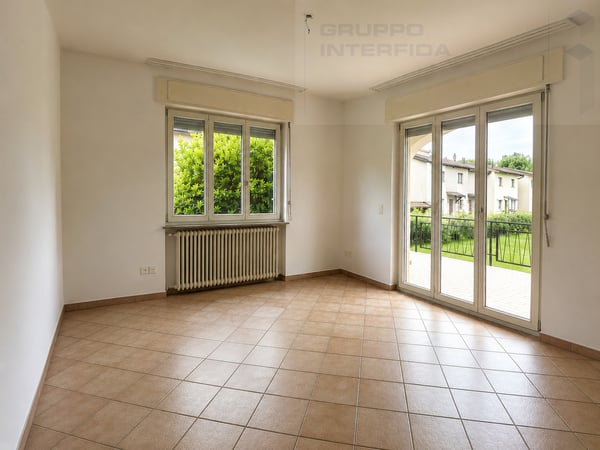 GRANDE CASA CON GIARDINO 7
