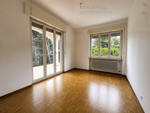 GRANDE CASA CON GIARDINO 10