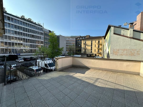 APPARTAMENTO IN CENTRO CON POSTO AUTO 11