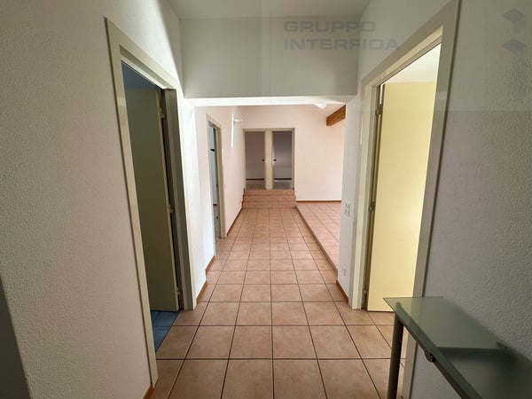 APPARTAMENTO IN CENTRO CON POSTO AUTO 2