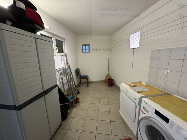 APPARTAMENTO IN CENTRO CON POSTO AUTO 12