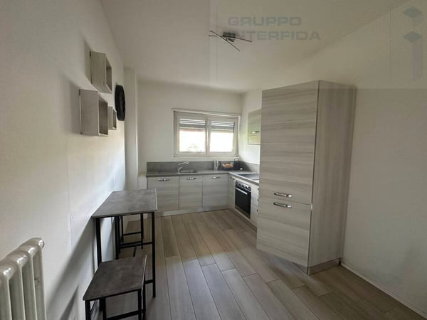 2.5 LOCALI RISTRUTTURATO 3