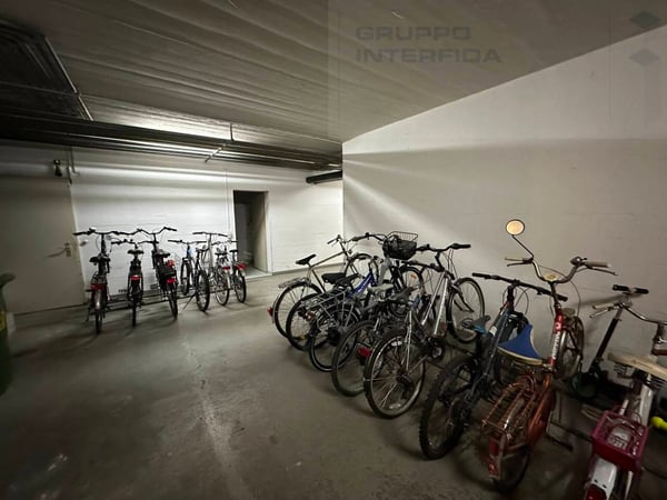 2.5 LOCALI RISTRUTTURATO 10