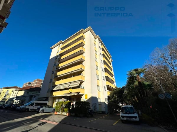 2.5 LOCALI RISTRUTTURATO 11