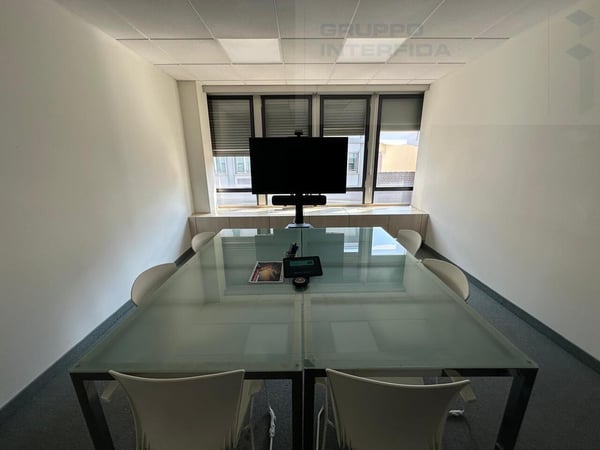 AFFITASI UFFICIO OPEN-SPACE PIANO ALTO 8