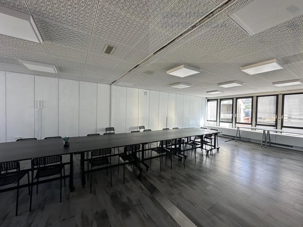 AFFITASI UFFICI OPEN-SPACE CHIASSO 1