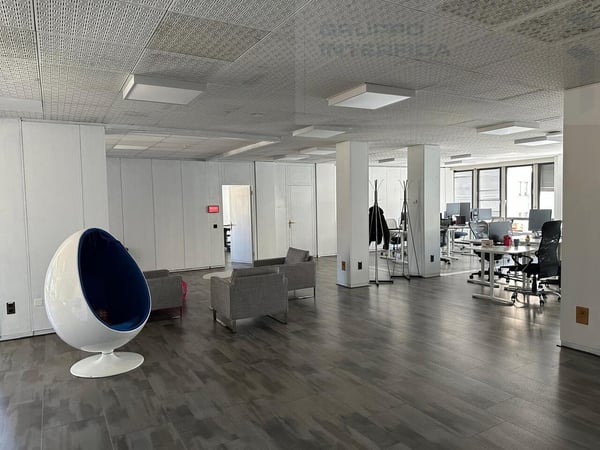AFFITASI UFFICI OPEN-SPACE CHIASSO 6