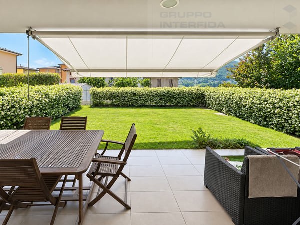 SPAZIOSO APPARTAMENTO CON GIARDINO IN CONDOMINIO SIGNORILE 3