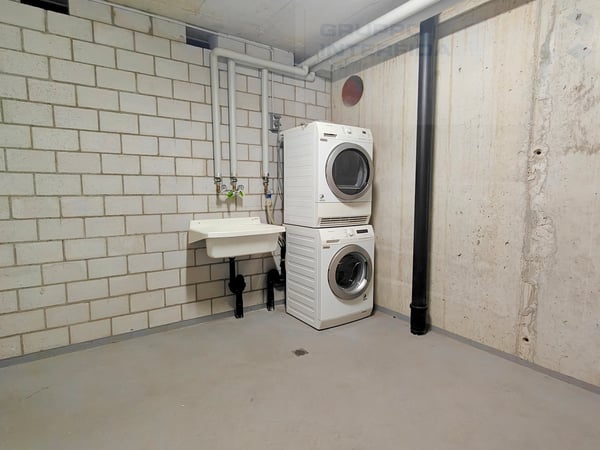APPARTAMENTO RECENTE A REDDITO IN POSIZIONE CENTRALE 13