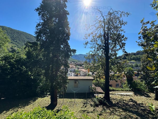 CASA INDIPENDENTE CON GIARDINO 2