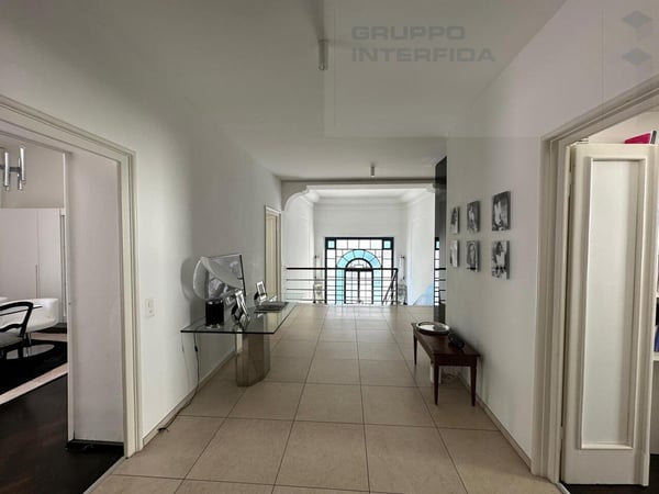 AMPIO APPARTAMENTO SIGNORILE CON TERRAZZA 7