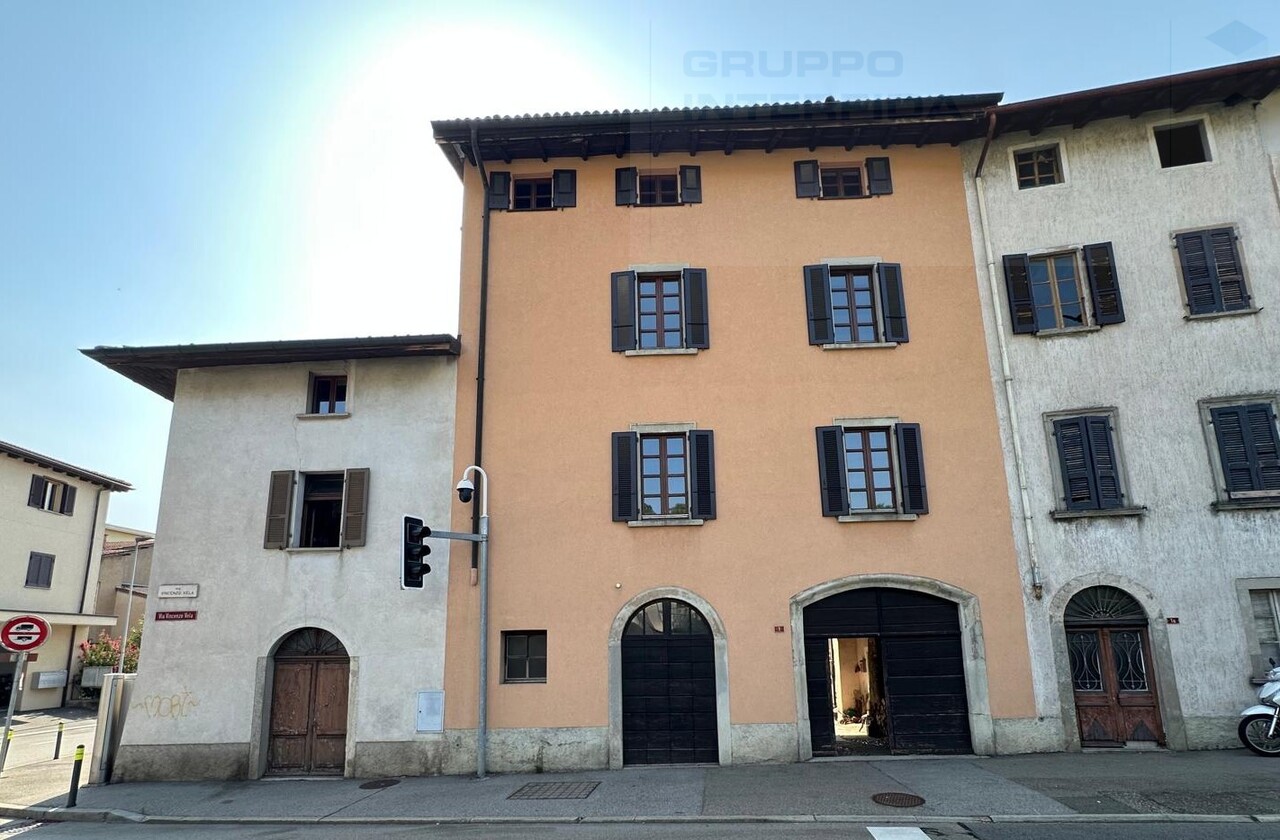 Immobilie in Rancate - AFFASCINANTE CASA DI NUCLEO 5.5 LOCALI RISTRUTTURATA - Bild 0