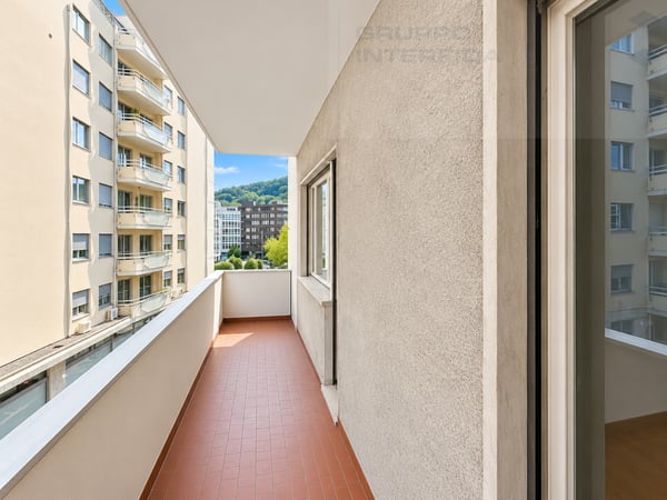 APPARTAMENTO 1.5 LOCALI IN CENTRO CON BALCONI 10