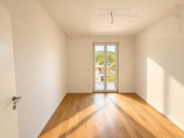BEL 4.5 LOCALI RISTRUTTURATO CON BALCONE E POSTO AUTO 7