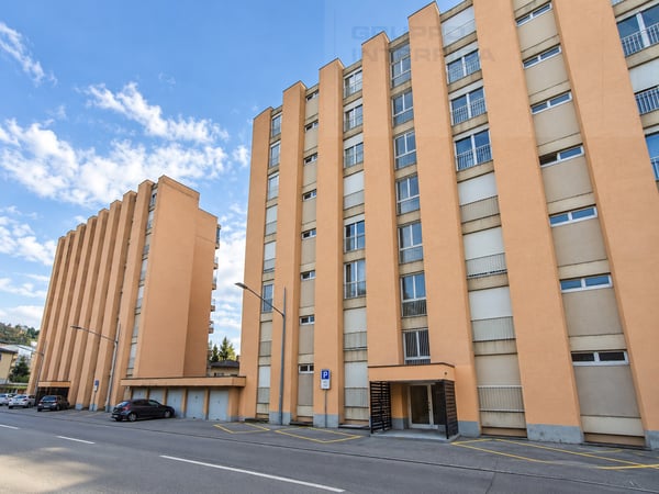 4.5 LOCALI CON BALCONE IN POSIZIONE CENTRALE 8